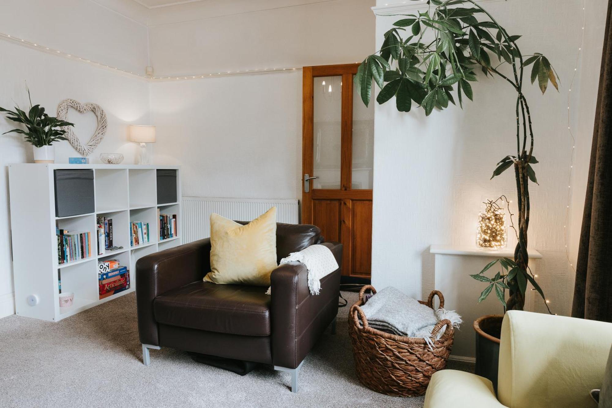 Female Guests Cosy Room Preston City Centre Екстериор снимка