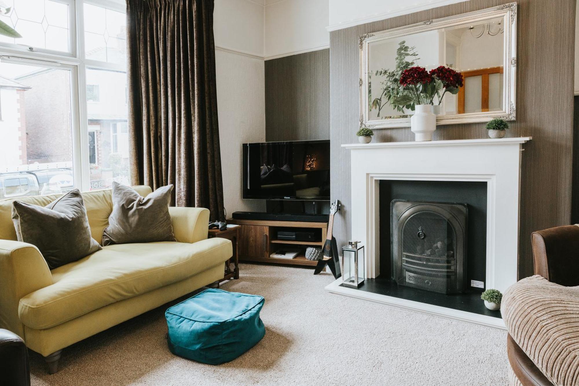 Female Guests Cosy Room Preston City Centre Екстериор снимка